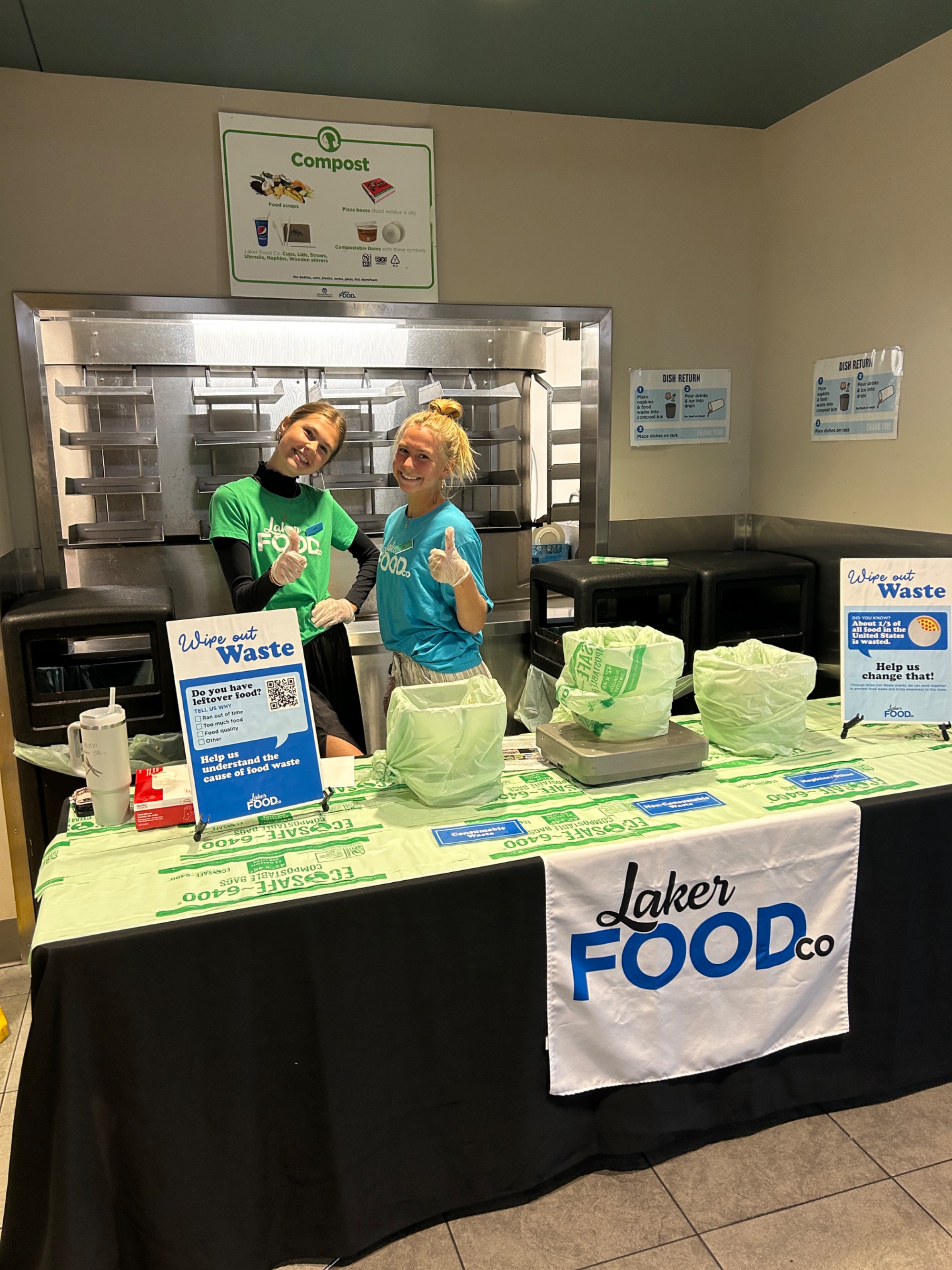 Students at Wipe Out Waste Event at the Dish